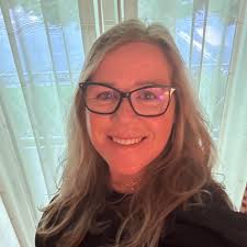 Inexpensive furniture painting ideas for a beach home