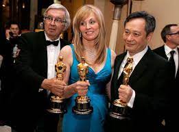 American writer larry mcmurtry, known for novels such as 'lonesome dove', 'the last picture show' mcmurtry was nominated for an oscar in 1972 for his film script of his own 'the last picture show'. Q3o8cuistowiwm