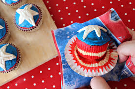 Marvel avengers marvel cake batman cakes captain america birthday cake. Marvel Superhero Cupcake Ideas Captain America Shield Comic Con Family