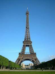 Numele paris derivă de la primii săi locuitori, tribul galic cunoscut ca parisii. Despre Paris Franta Prezentare Imagini Informatii Turistice Si Detalii Despre Statiunea Paris