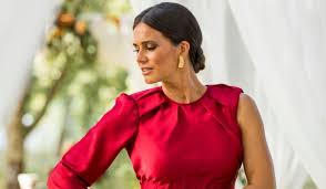 Bueno, ahora sabes un poco más sobre la navidad en españa. Claudia Vieira Arrasa Com 8 Looks De Sonho Em O Noivo E Que Sabe