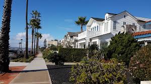 Household cleaning and services in the east valley, az. New Listings Laurie Pratt 602 942 4200