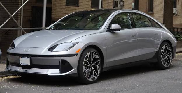 tesla 3 review - Ioniq 6