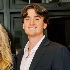 I am very grateful to announce I have accepted an offer from Macy's to be a  2022 Summer Marketing Intern.