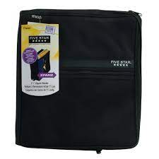 It includes many of the original features you know and love with an inside storage pocket, a metal clip and a secure closure. Five Star Zipper Trapper Keeper Nostalgia
