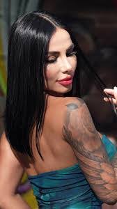 Joana Rivera's Instagram, Twitter & Facebook