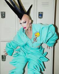 The fierce final two queens, sasha velour and peppermint, sit down to watch the rupaul's drag race season 9 finale to serve up. Rupaul S Drag Race Season 9 Finale Winner Is The Future Of Drag And Its Past The Atlantic