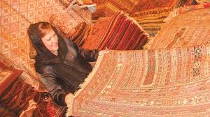 41 κεράκια και έδωσε τροφή για σχόλια στο twitter. Despoina Moirarakh Mia Mpordorodokokkinh Ptwxeysh