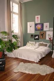 Grosses Gemutliches Schlafzimmer In Berliner Woh Berliner Gemutliches Grosses Schlafzimmer Skandinavisch Gemutliches Schlafzimmer Zimmer Schlafzimmer