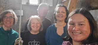 Essex Association of Change Ringers NORTH WESTERN DISTRICT Ring for the King