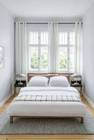 Pin By Liz Wilson Gibbs On Bedroom Ideas Small Guest Bedroom Minimalist Bedroom Design Guest Bedroom Design