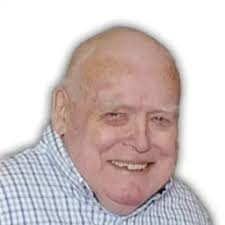 Robert Arey's Instagram, Twitter & Facebook