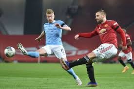 Footballer for manchester united & england. Pundit Slams Luke Shaw For Performance In Manchester Derby