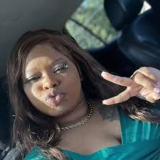 Yes Ma. mam! You showing out! We love this! You look gorgeous!