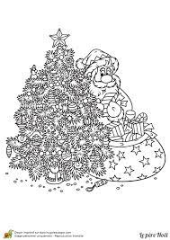 pere noel au pied du sapin page 1 sur 12 hugolescargot com owl coloring pages santa new year coloriage de poissons haute mer