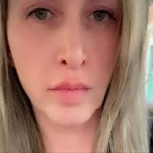 Tina Ferris's Instagram, Twitter & Facebook