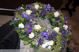 Maybe you would like to learn more about one of these? Florale Werkstatt Janke Der Kranz Ohne Anfang Ohne Ende
