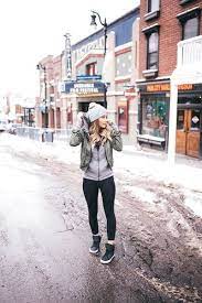 Nice Hiking Outfit Ideas For Women In Autumn Https Fazhion Co 2018 01 14 Hiking Outfit Ideas Women Autumn Wh Hiking Outfit Women Winter Fashion Fall Outfits