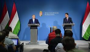 A magyar emberek biztonsága a . Orban Viktor Evzaro Kormanyinfot Tart Hirado Hu