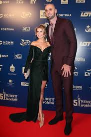 Marcin gortat i żaneta stanisławska pojawili się na oficjalnej premierze filmu psy 3. Zaneta Stanislawska Partnerka Marcina Gortata Skradla Show Na Gali