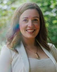 Amanda Hass's Instagram, Twitter & Facebook