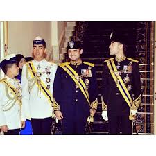 Find out about tunku abdul rahman hassanal jeffri birthday activities in timeline view here. Kenali Anaknda Sultan Johor Tunku Abdul Rahman Yang Susah Nak Senyum Bila Bergambar Cakapsentap