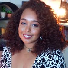 Melody Nieves's Instagram, Twitter & Facebook