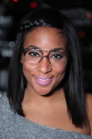 Street Style Hair: Straight to the Point