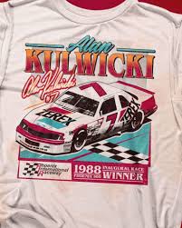 Nascar races are among the most popular family events and sporting events in general in the united states, with racing fans loving to watch their favorite however, for the nascar fan buying the tickets, there's generally been very little information on where you should sit for nascar races. Tbt A First For Phoenix Raceway Alan Kulwicki Alike Nascar