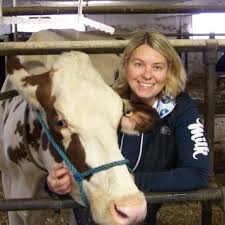 Angela Fairfield (@cowwmn)