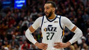 Standing at 7 ft 1 in (2.16 m) tall with a wingspan of 7 ft 9 in (2.36 m) long, he plays the center position. Coronavirus Rudy Gobert Spendet Mehr Als 500 000 Dollar Eurosport