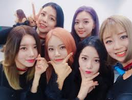 Photocards or other extras, which is a bit of a disappointment for a kpop album. Berry Good Pics Berrygoodpic Twitter Kpop Girl Groups Kpop Girls Berries