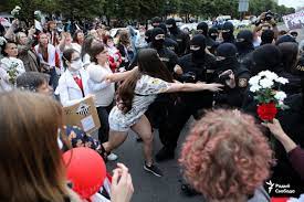 ??ce mardi 3 mars, ? Franak Viacorka Sur Twitter Today Women Have Opened The Second Front Of Protests Ladies Behaved Bravely Approached Omon With A Smile Defended Guys And Journalists When Riot Police Attacked Fearless They