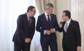 Liderul usr susține că nu ar vrea ca guvernul să aibă soarta lui liviu dragnea, dar își dorește să se facă dreptate. Victor Ponta DupÄƒ Ce A Aflat CÄƒ Dna I A Deschis Dosar Penal Lui Dan Barna A Incercat SÄƒ FacÄƒ O Cacealma Stiri Pe Surse Cele Mai Noi Stiri