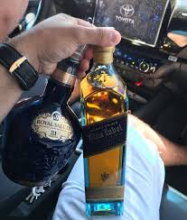 Pin By Life Tylle On Les Photos In 2020 Liquor Drinks Cigars And Whiskey Alcohol Aesthetic