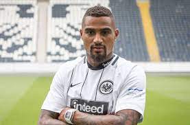Join the discussion or compare with others! Uberraschender Wechsel Fc Barcelona Holt Kevin Prince Boateng Fussball Stuttgarter Zeitung