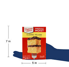 The smooth and velvety cake . Duncan Hines Perfectly Moist Classic Yellow Cake Mix 432g