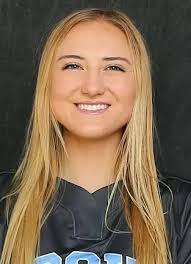 Emily Arp's Instagram, Twitter & Facebook