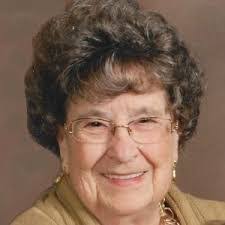 Lillie Beasley's Instagram, Twitter & Facebook