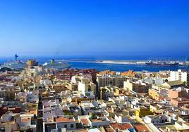 Vil du opleve det ægte andalusien, så skal du besøge almeria. Almeria Stadt In Andalusien