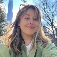 Monica Leslie's Instagram, Twitter & Facebook