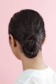 This next messy bun hairstyle is great for those lazy summer days spent lounging by the pool or on the beach. Ways To Nail Down The Wet Hair Trend Beautyfrizz