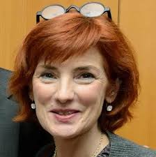 Anne Costa est nommée directrice générale du CHU de Poitiers • HOSPIMEDIA