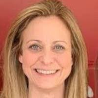 Doreen Peak's Instagram, Twitter & Facebook