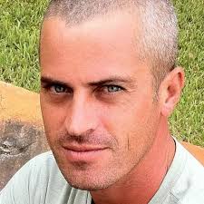 Recently mentally I've not been too well, if you met me in person I bet you  never could tell, because my crooked smile hides my pain so well.  Truthfully this is my