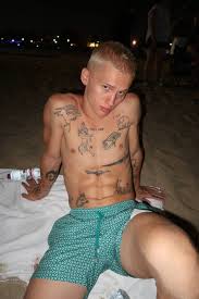 Слив голого Дани Милохина — фото и видео 18+