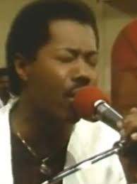 Quien Es Fausto Reyes