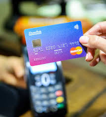 Revolut is more of a burden than a bank. Britisches Fintech Revolut Will 2018 Zur Bank Und Zahlungsabwickler Fur Kartentransaktionen Werden It Finanzmagazin