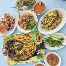 Hidangan ikan bakar ini dapat kamu sajikan sebagai menu akhir 2. Api Api Ikan Bakar Kuala Perlis Home Perlis Perlis Malaysia Menu Prices Restaurant Reviews Facebook