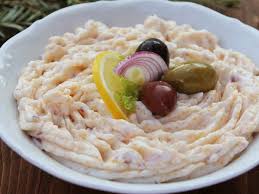 Il lasam sa se raceasca foarte bine. SalatÄƒ De Icre Traditional Appetizer From Romania